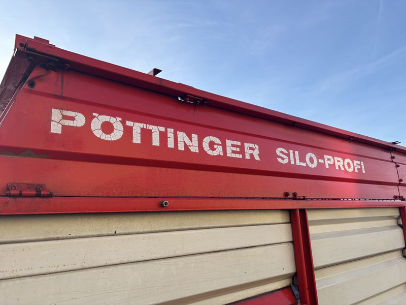 Hakselaar Pottinger SW102 Opraapwagen