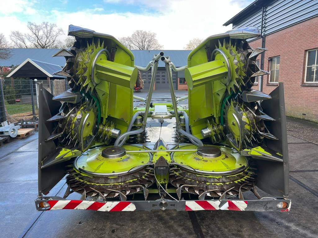 Hooi-/ Voedermachine Claas Orbis 600 SD