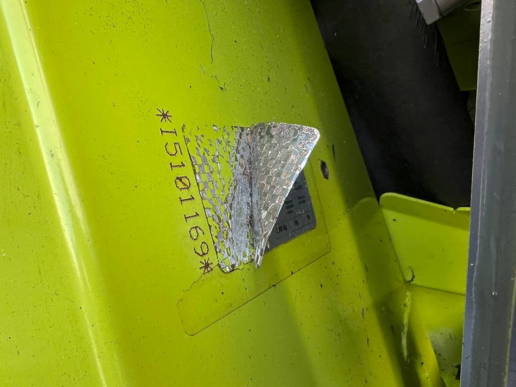 Hooi-/ Voedermachine Claas Orbis 600 SD