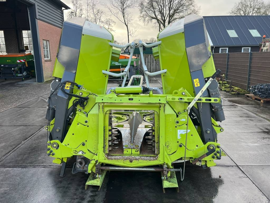 Hooi-/ Voedermachine Claas Orbis 600 SD