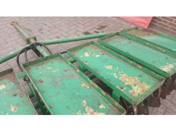 Hooi-/ voedermachine GRONDBELUCHTER