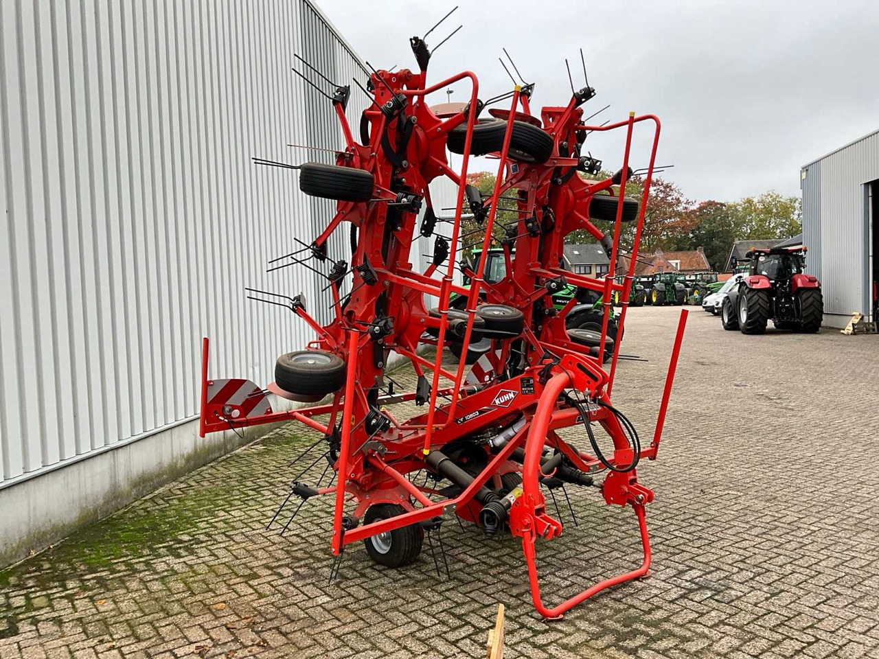 Hooi-/ Voedermachine Kuhn GF10803