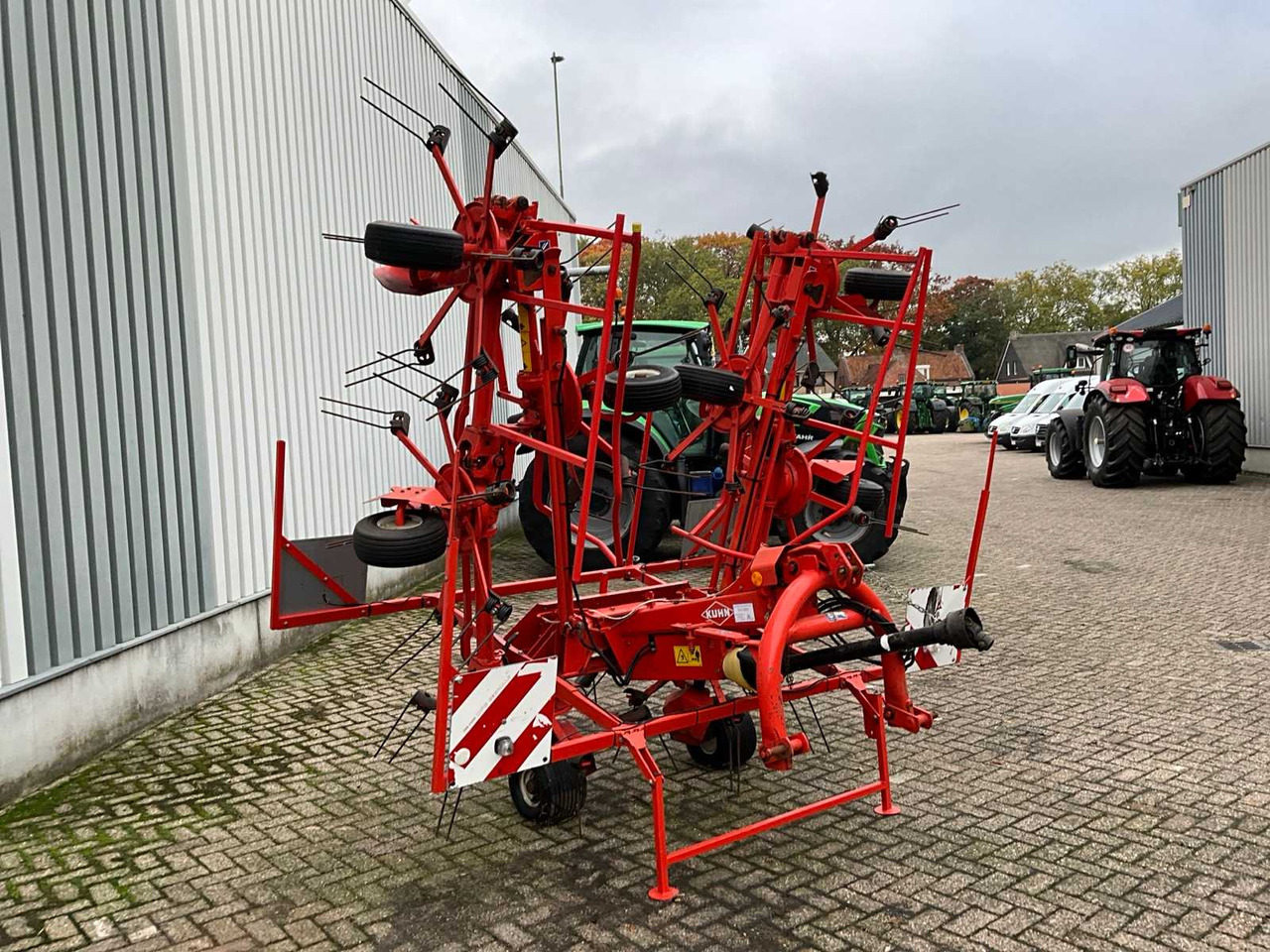 Hooi-/ Voedermachine Kuhn GF8501MH0