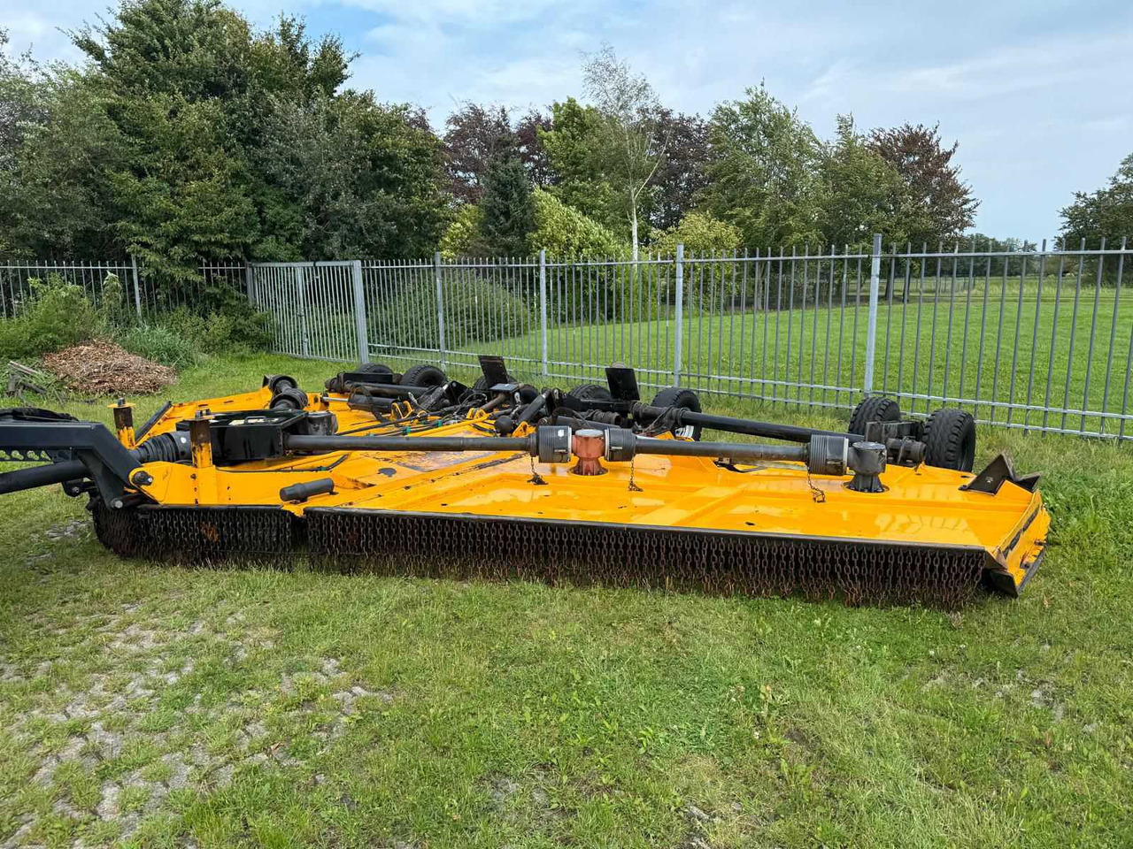 Hooi-/ Voedermachine Mcconnel SR820