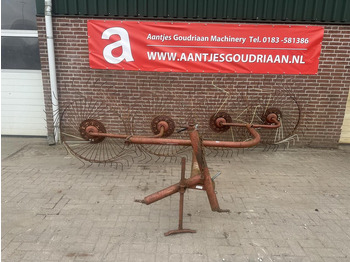 Hooischudder 4 bords gedragen acrobaat - Gebruikt