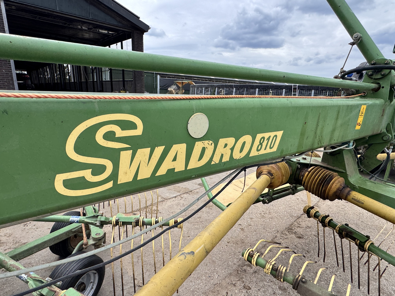 Hooischudder KRONE Swadro 810