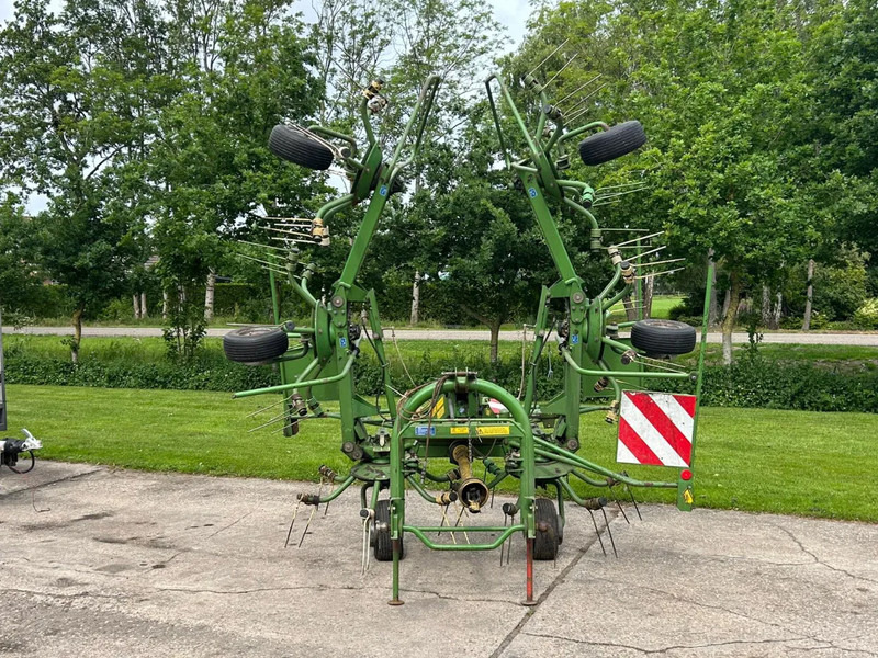 Hooischudder Krone KW 6.40 schudder schuilstelling hooibouw 6 elements