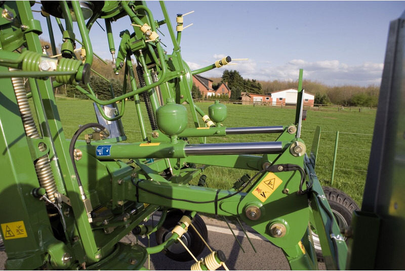 Hooischudder Krone getrokken schudders KWT met wielstel