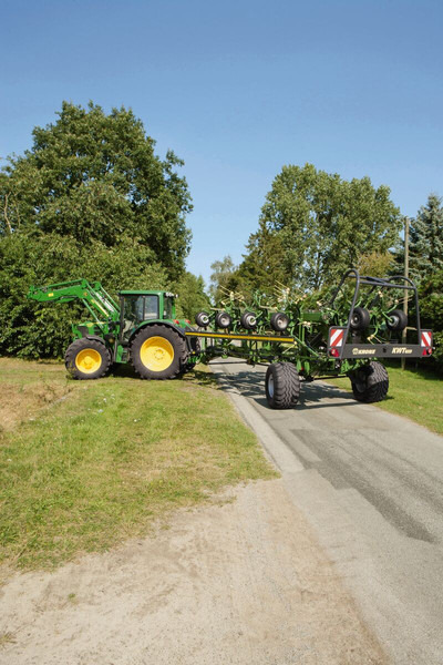 Hooischudder Krone getrokken schudders KWT met wielstel