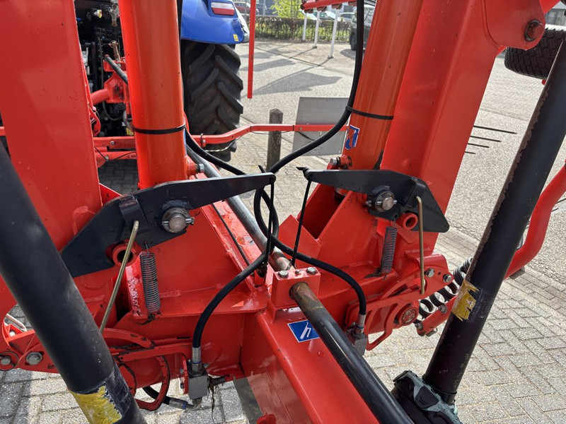 Hooischudder Kuhn GA8121 Cirkelhark