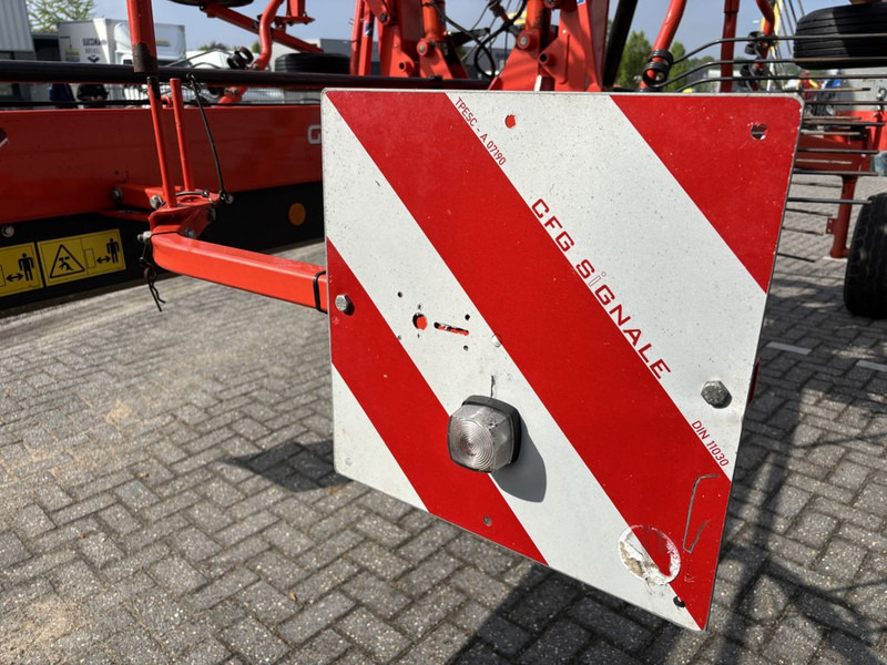 Hooischudder Kuhn GA8121 Cirkelhark