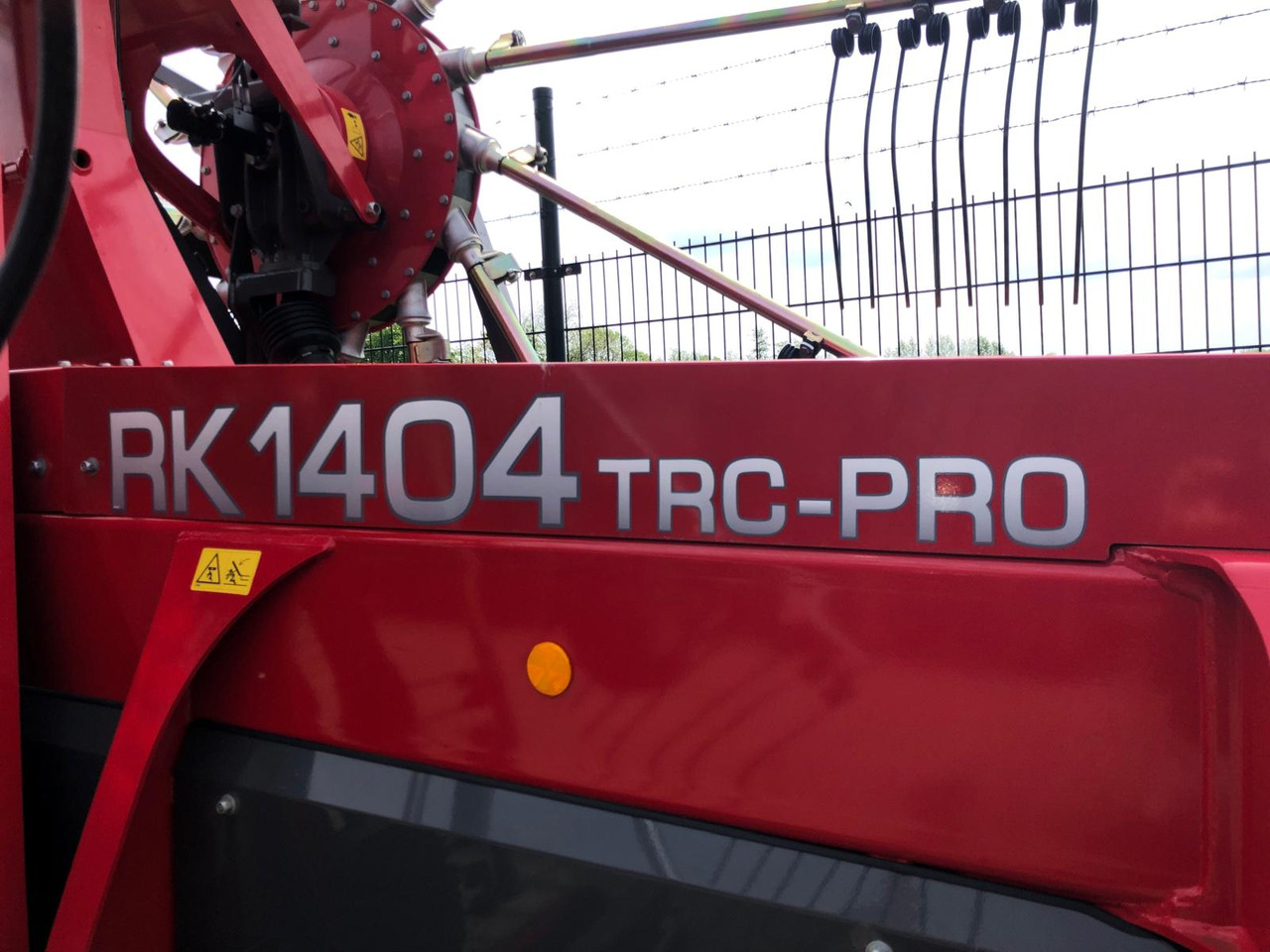 Hooischudder Massey Ferguson RK 1404 TRC-PRO