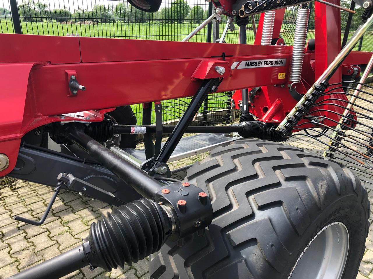 Hooischudder Massey Ferguson RK 1404 TRC-PRO