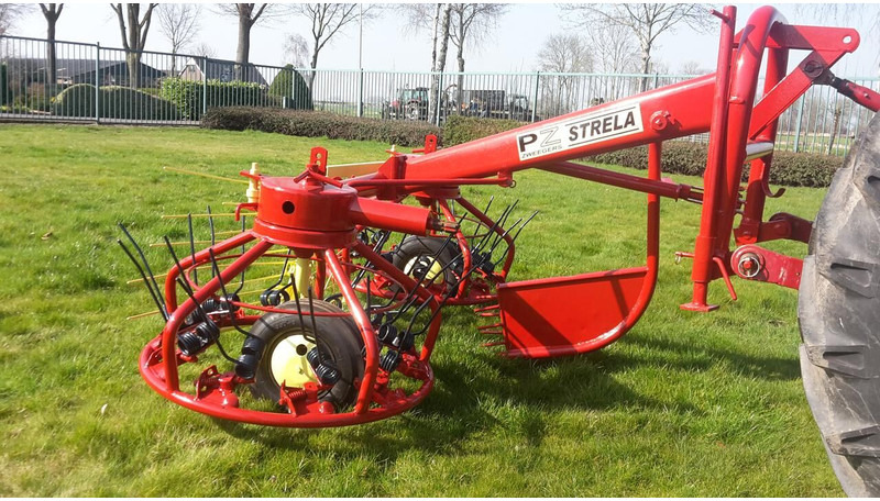 Hooischudder PZ strela