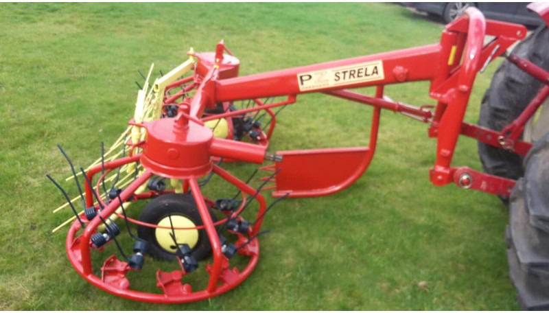 Hooischudder PZ strela