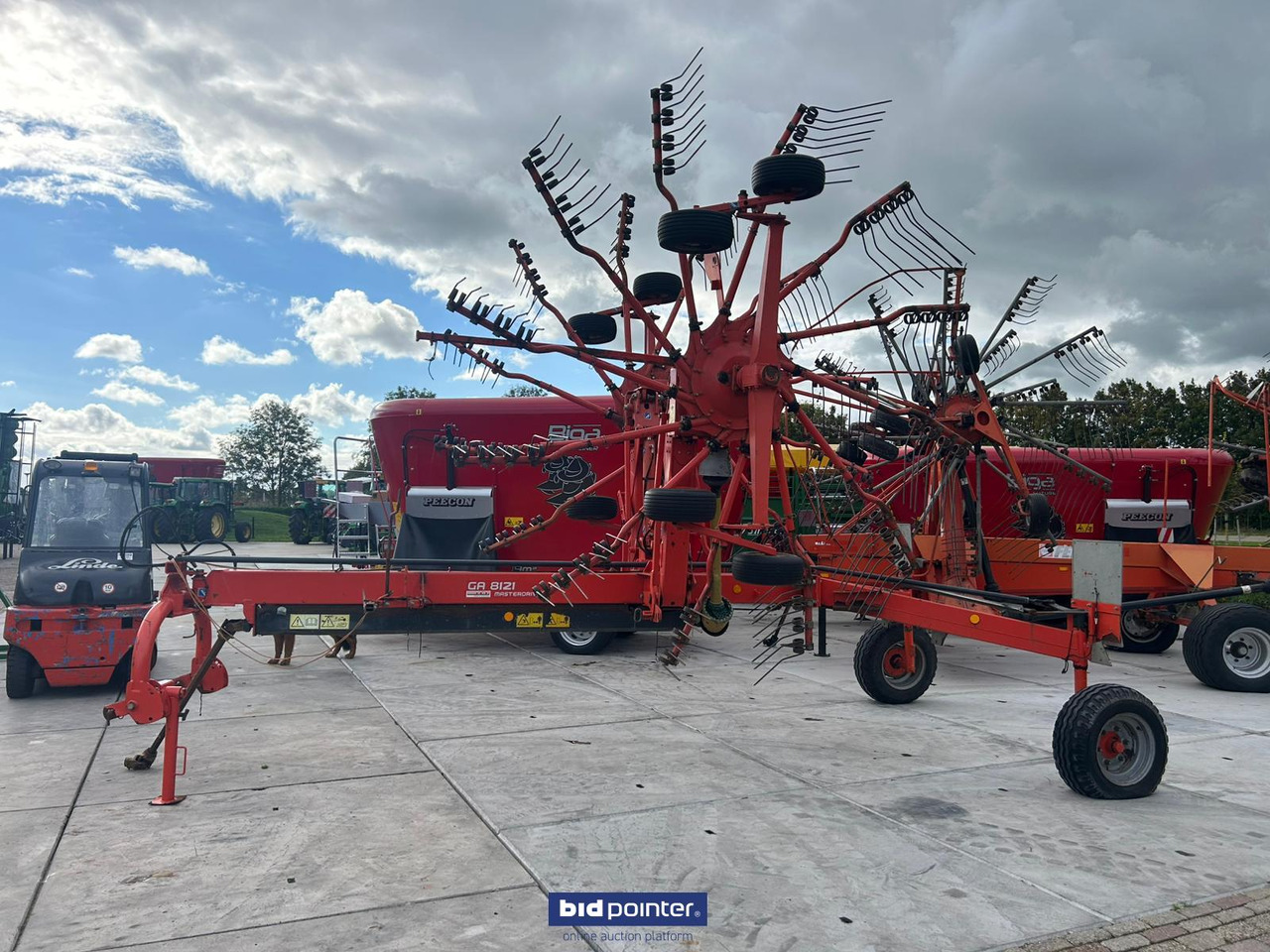 Hooischudder kuhn GA8121