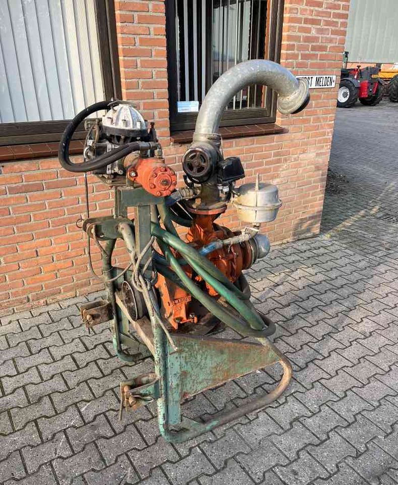 Irrigatiesysteem Landini CMS 65/A beregeningspomp. beregening