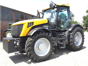 Tractor JCB Fastrac 8250 V-Tronic: afbeelding 1