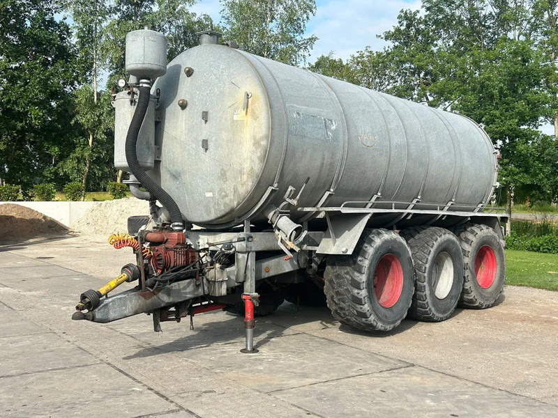 Landbouwmachine Jako 22000 Liter 22 m3 Vacuumtank 3 asser giertank mesttank