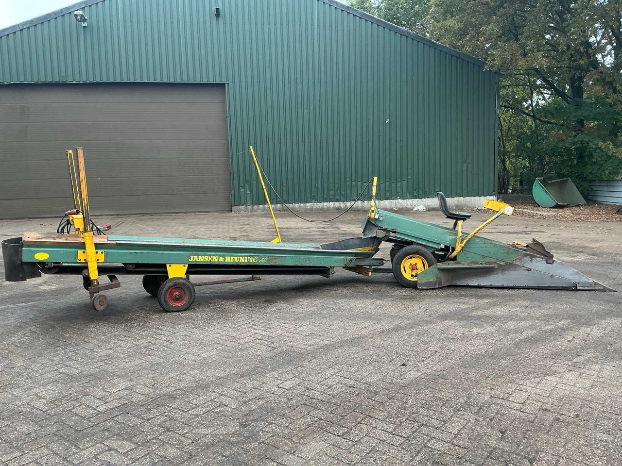 Landbouwmachine Jansen en heuning T50