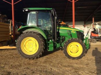 Tractor John Deere 5115 R: afbeelding 1