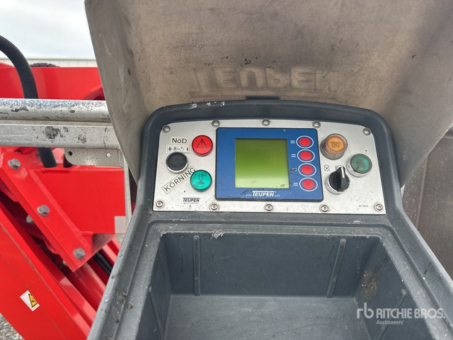 Klepelmaaier/ Mulcher 2016 Teupen LEO36T Crawler Diesel Telescopic Boom Lift