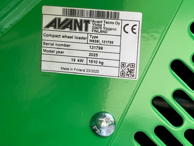 Kniklader AVANT 635i TDL+