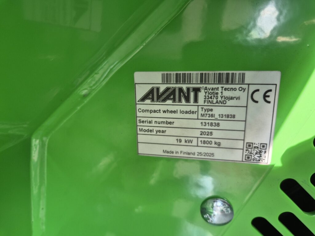 Kniklader AVANT 735I