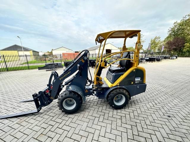 Kniklader Eurotrac W11 Minishovel NEW!