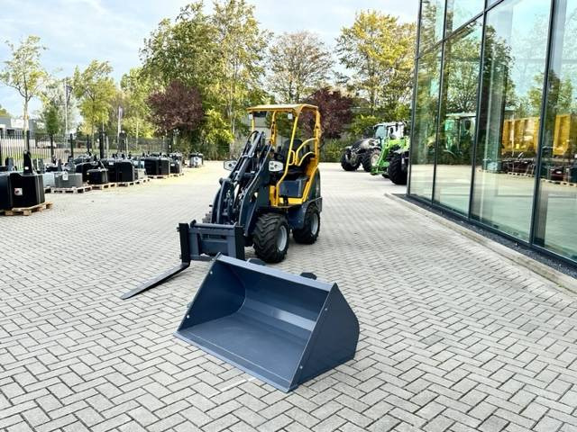 Kniklader Eurotrac W11 Minishovel NEW!