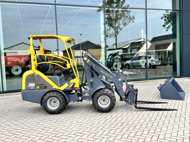 Kniklader Eurotrac W11 Minishovel NEW!