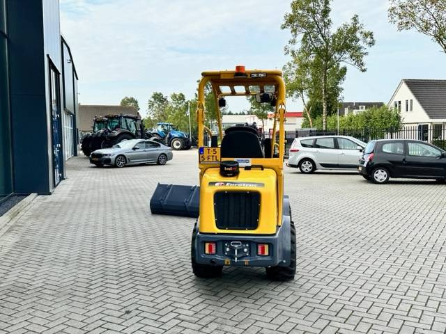 Kniklader Eurotrac W11 Minishovel NEW!