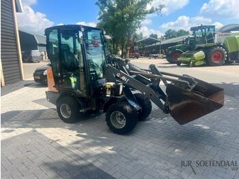 Kniklader GIANT D 332 SWT