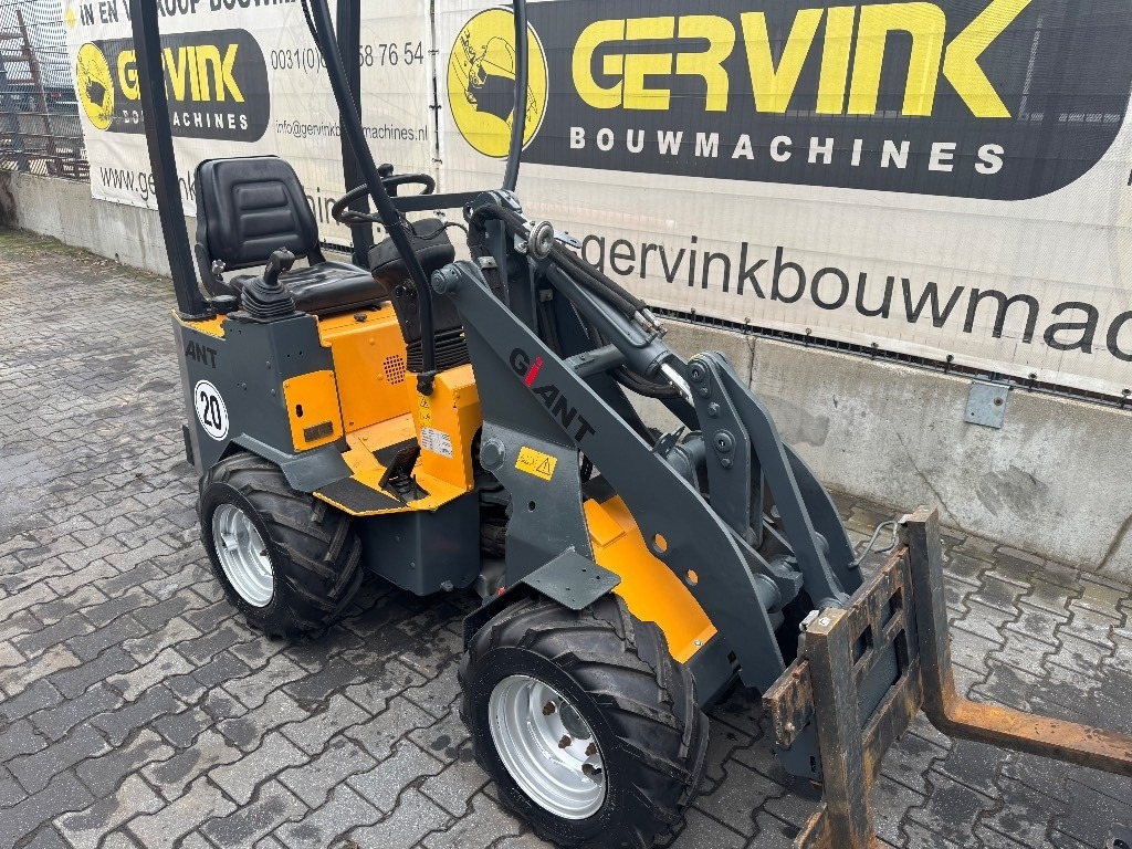 Kniklader GiANT B204SW