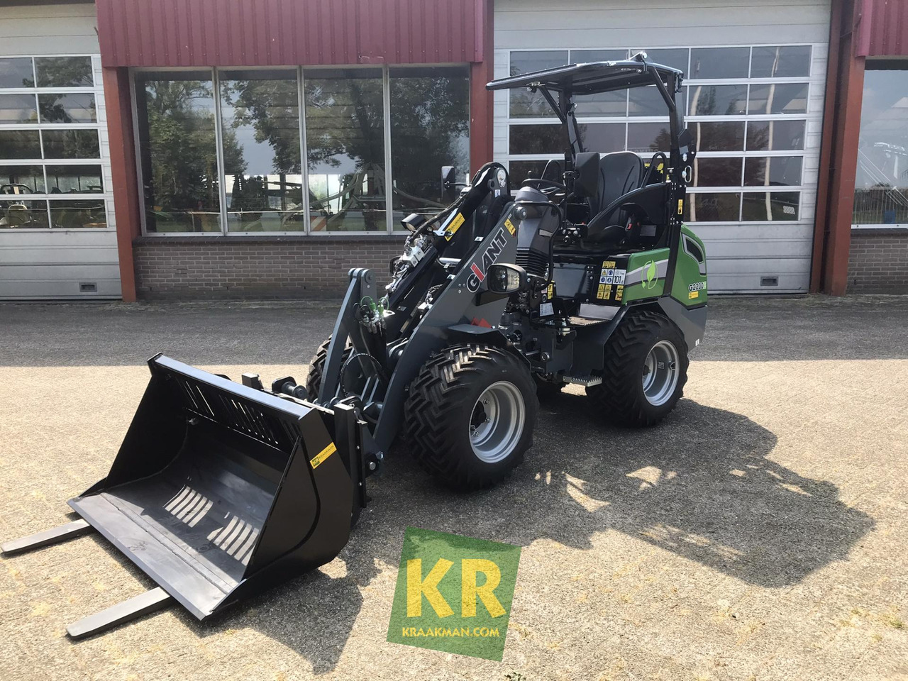 Kniklader Giant G2200E