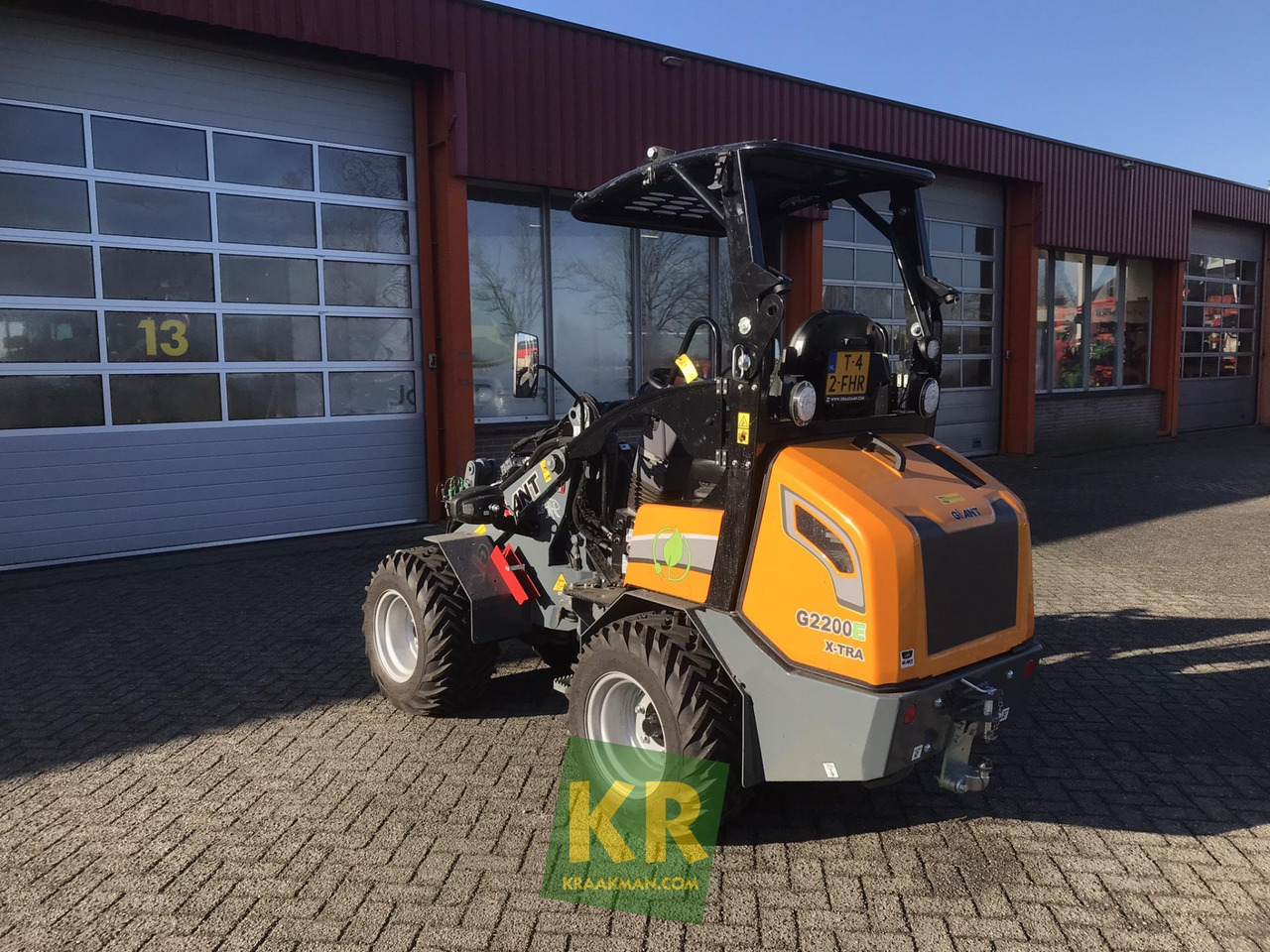 Kniklader Giant G2200E