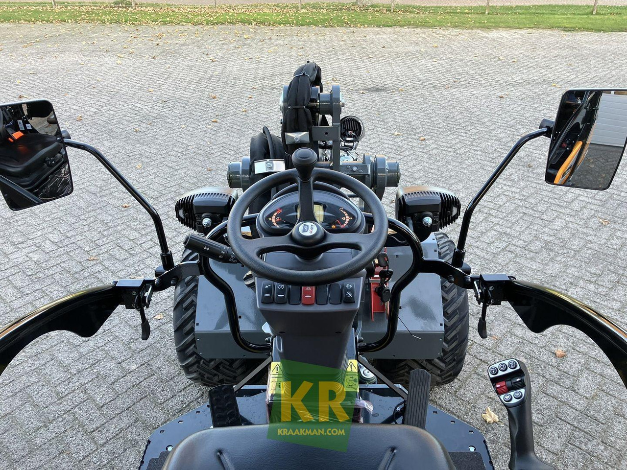 Kniklader Giant G2700 HD+