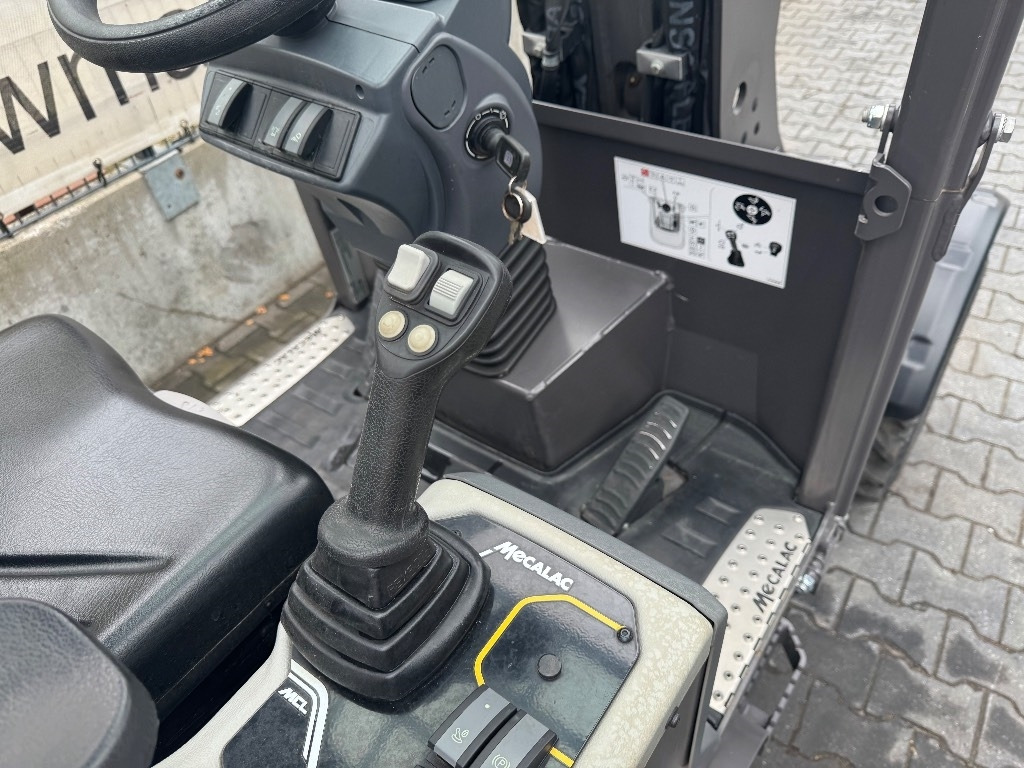 Kniklader Mecalac MCL 2