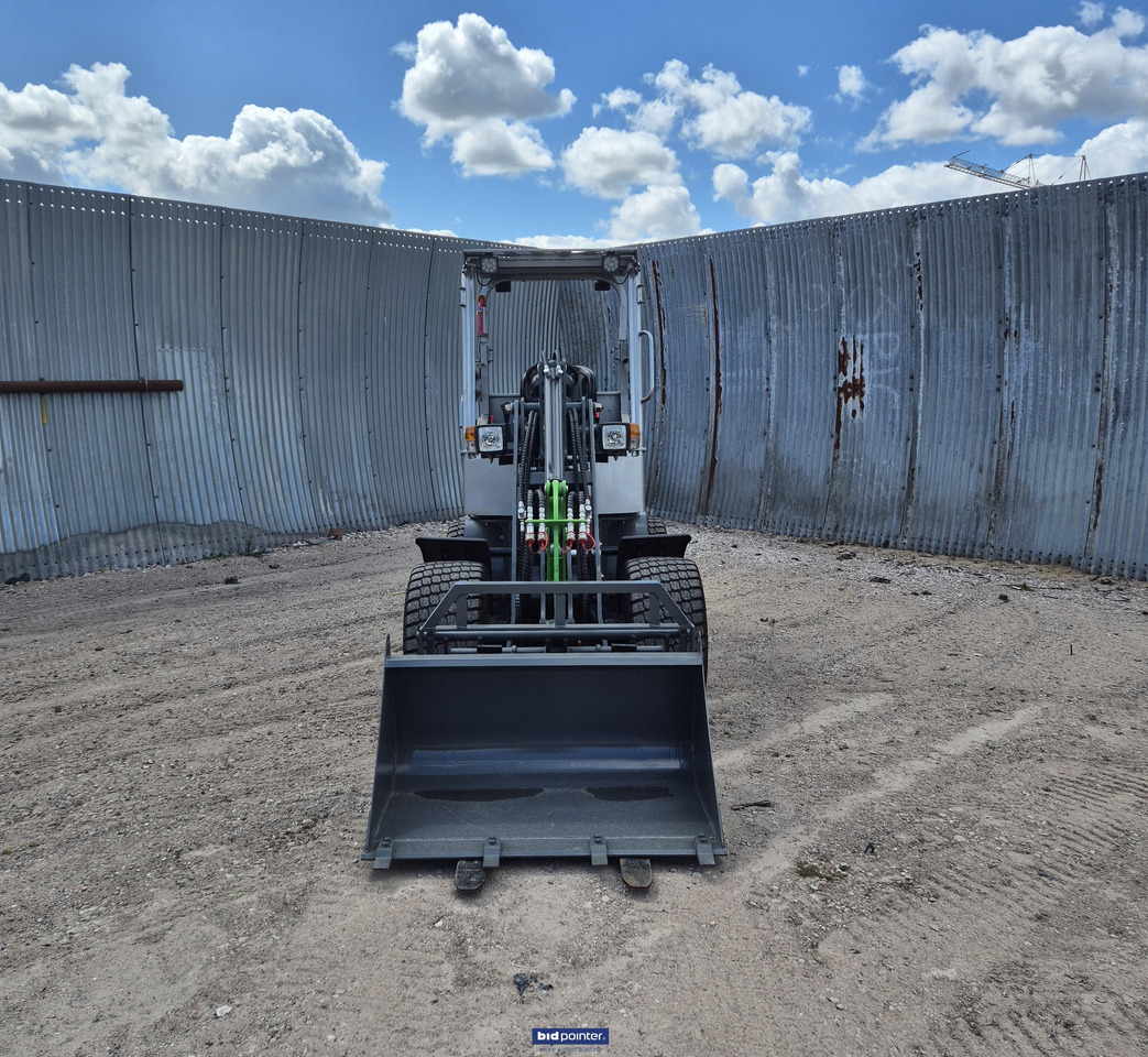 Kniklader WCM-L2110e