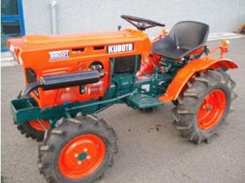 Tractor Kubota B6001 DT - 4X4: afbeelding 1