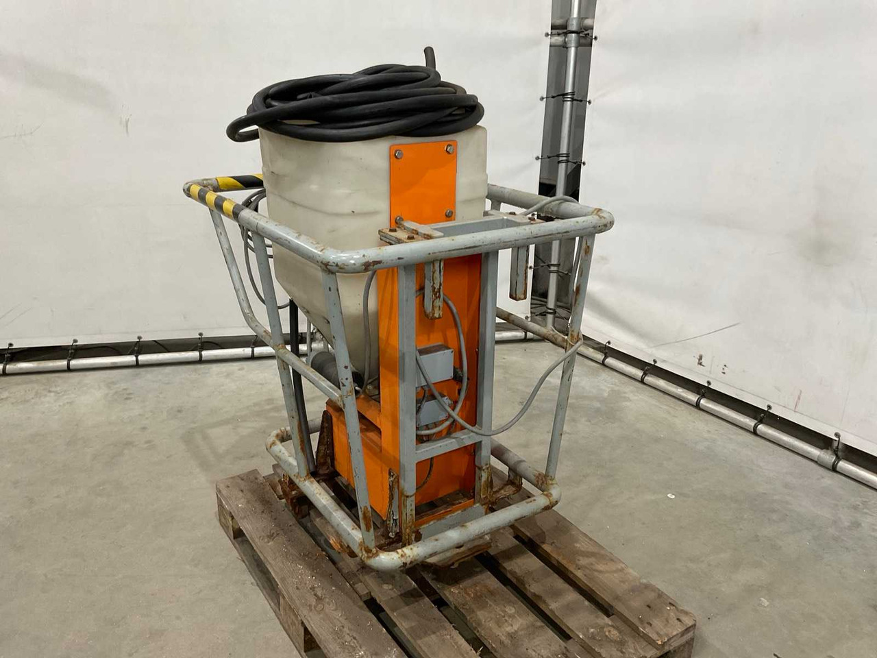 Kunstmeststrooier Lehner Polaro 100