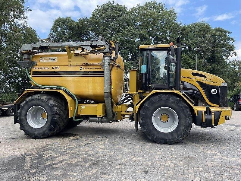 Kunstmeststrooier TerraGator 2244