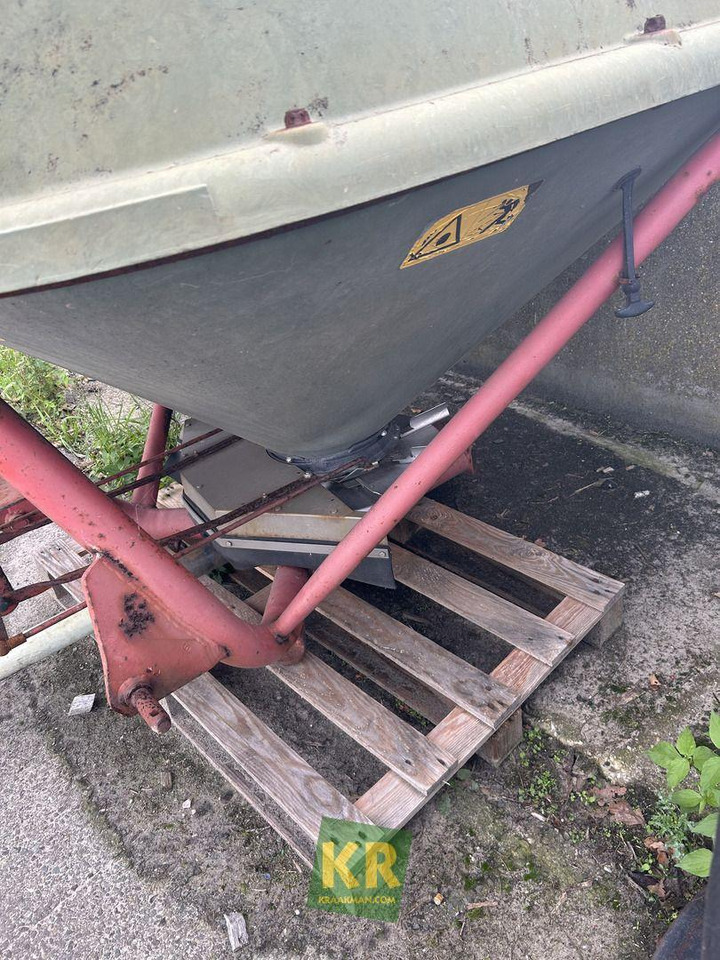 Kunstmeststrooier Trioliet TS6