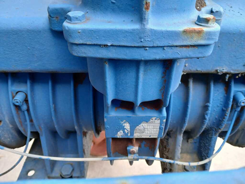 Kunstmeststrooier Veenhuis 8000ltr