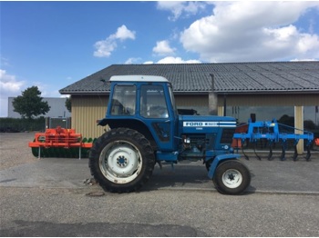 Landbouw tractor Ford 6700