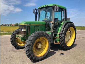 Landbouw tractor JOHN DEERE 6100
