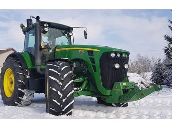 Landbouw tractor JOHN DEERE 8330