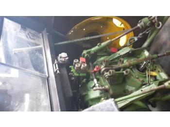 Landbouw tractor John Deere 2140 Allrad