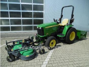Landbouw tractor John Deere 3036E