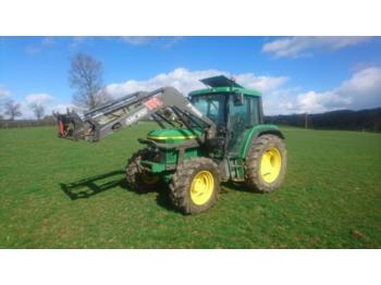 Landbouw tractor John Deere 6110